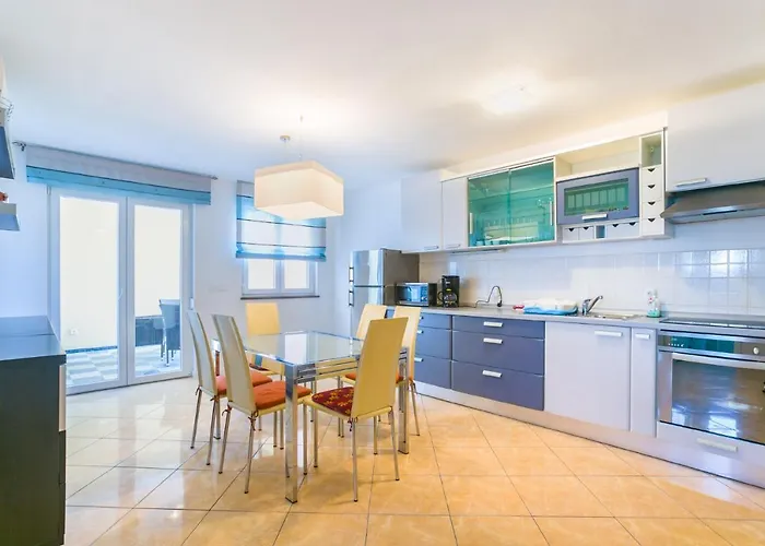 דירה Ivana 3.5 *